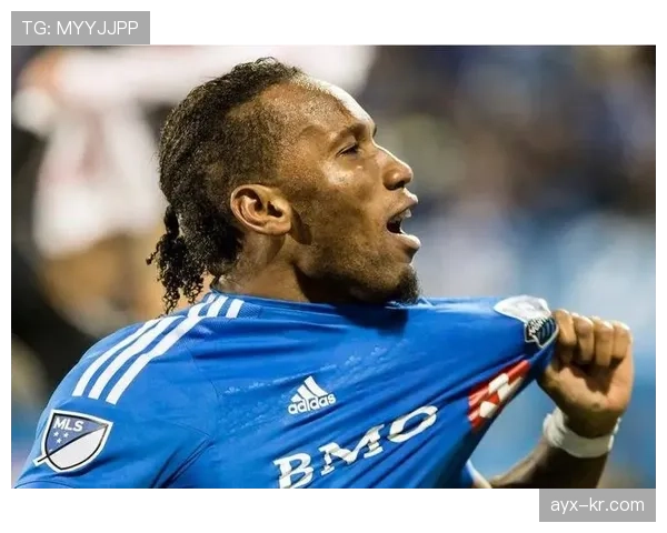 足球巨星蜕变之路:坚韧与奋斗铸就辉煌传奇 足球巨星蜕变之路:坚韧与奋斗铸就辉煌传奇