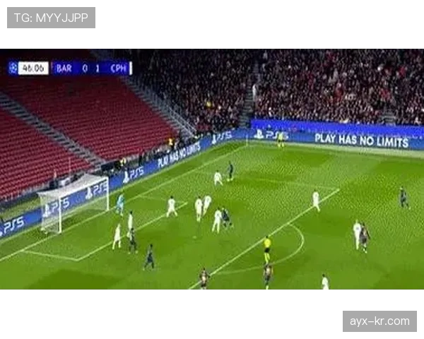 拉菲尼亚远射建功，关键一击助球队锁定胜局