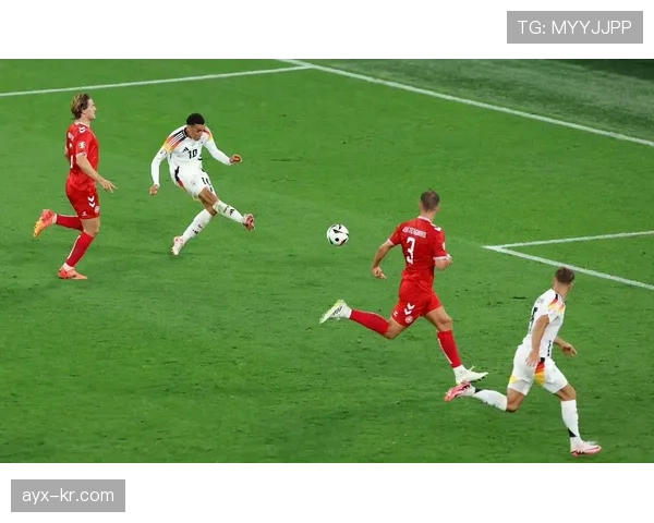 穆西亚拉媒体点评：德媒盛赞其表现，称其为拜仁未来核心