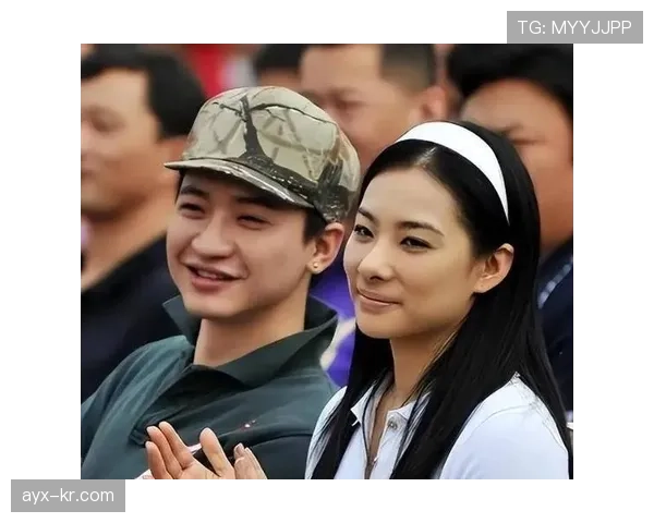 刘璇这日常比舞台还精致，家里灯光比秀场还讲究啊？